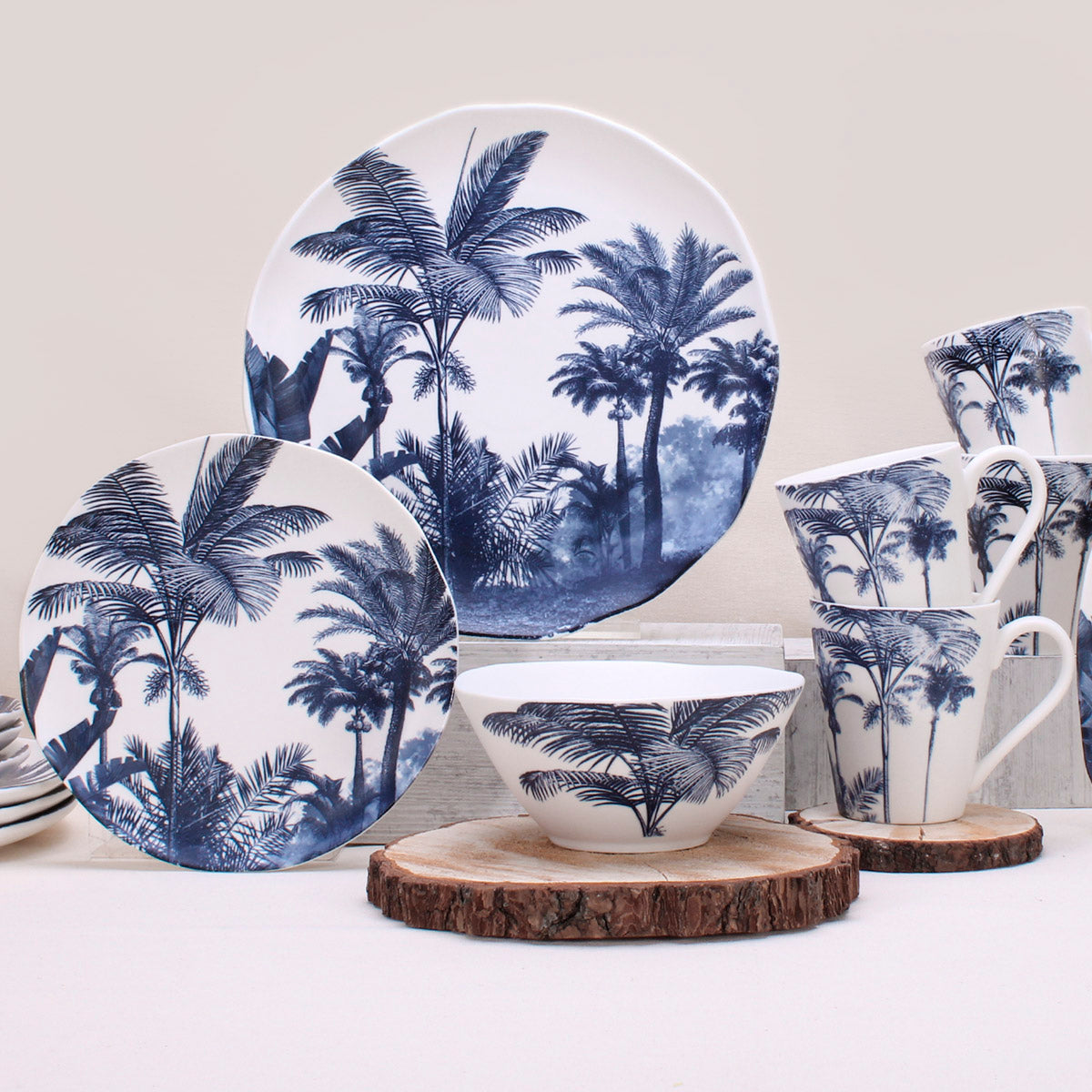 Vajilla de Porcelana de 17 piezas Blue Palm – Crown Baccara